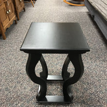 Load image into Gallery viewer, Black End Table w/Curved Legs (23x14x14)
