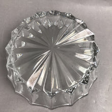 Load image into Gallery viewer, Vintage Mid Century Lead Crystal Small Serving Bowl (2x6)
