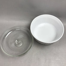 Load image into Gallery viewer, Corning Ware French White 1.5 Qt F-5-B Casserole Baking Dish w/ Pyrex Lid (7x3)
