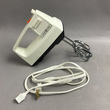 Load image into Gallery viewer, Vintage GE General Electric Hand Mixer 3 Speed White D1-M24 (7x10)
