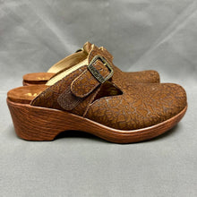 Load image into Gallery viewer, Alegria Brown Peaceful Easy Leather Clog Shoes NIB (6-6.5W)
