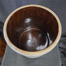 Load image into Gallery viewer, Stoneware Crock (4 Gallon)
