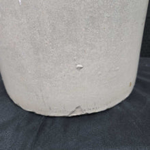 Load image into Gallery viewer, Robinson Ransbottom Stoneware Jug (5 Gallon)
