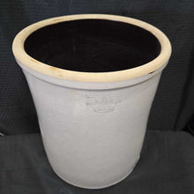 Load image into Gallery viewer, Robinson Ransbottom Stoneware Crock (10 Gallon)
