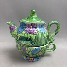 Load image into Gallery viewer, Silvestri Tea-For-One Stacking Frog and Floral Teapot w/Lid and Cup Set (6")
