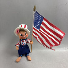 Load image into Gallery viewer, Annalee Patriotic Mouse with Top Hat &amp; Flag (7")
