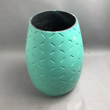 Load image into Gallery viewer, Green Planter (19)
