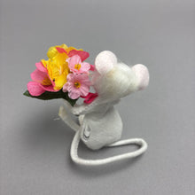 Load image into Gallery viewer, Annalee 2013 White 5" Mouse with Flowers
