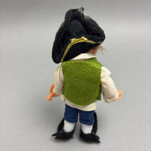 Load image into Gallery viewer, Annalee 2020 Colonial Elf (no Flute)
