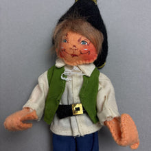 Load image into Gallery viewer, Annalee 2020 Colonial Elf (no Flute)
