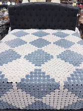 Load image into Gallery viewer, Handmade Blue &amp; White YoYo Quilt (100x80)
