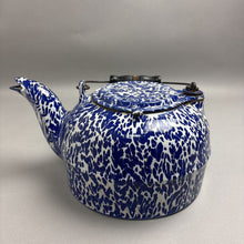 Load image into Gallery viewer, Wrought Iron Range Co. St. Louis Graniteware Cast Iron Tea Kettle Blue Spattered (6x9)
