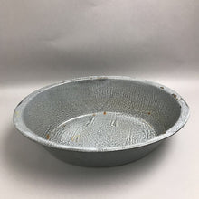Load image into Gallery viewer, Vintage Enamelware Basin Wash Bowl Gray Speckled Farmhouse (4x17x13)
