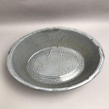 Load image into Gallery viewer, Vintage Enamelware Basin Wash Bowl Gray Speckled Farmhouse (4x17x13)
