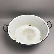 Load image into Gallery viewer, Vintage Blue Swirl Enamel Basin with Double Handles (5x16)
