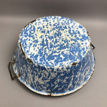 Load image into Gallery viewer, Vintage Blue Swirl Enamel Basin with Double Handles (5x16)
