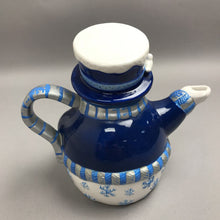 Load image into Gallery viewer, Houston Harvest Ceramics Winter Snowman Teapot (7.5x8)
