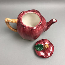 Load image into Gallery viewer, Vintage Ceramic Apple Teapot (7x10)
