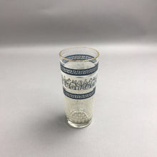 Load image into Gallery viewer, Vintage Jeannette Glass Tumbler (6.5”T)
