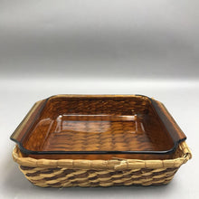 Load image into Gallery viewer, Anchor Hocking #435 Amber Baking Dish with Basket 1.5qt (8x9)
