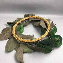Load image into Gallery viewer, Leaf Wreath (22")
