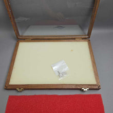 Load image into Gallery viewer, Display Case (2x18x12)
