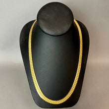 Load image into Gallery viewer, Vintage Goldtone Thick Flat Chain Necklace (30")
