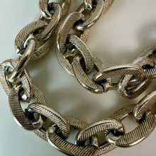 Load image into Gallery viewer, Vintage Goldtone Textured Link Chain Necklace (24")
