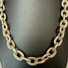Load image into Gallery viewer, Vintage Goldtone Textured Link Chain Necklace (24")
