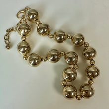 Load image into Gallery viewer, Vintage Goldtone Large Bead on Chain Necklace (20")
