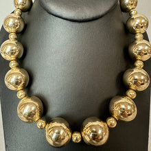 Load image into Gallery viewer, Vintage Goldtone Large Bead on Chain Necklace (20")
