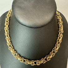 Load image into Gallery viewer, Vintage Goldtone Byzantine Chain Choker Necklace (17")
