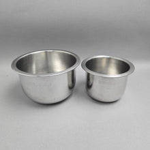 Load image into Gallery viewer, Set of 2 West Bend Stainless Steel Mixing Bowls (0.75qt &amp; 1.5qt)
