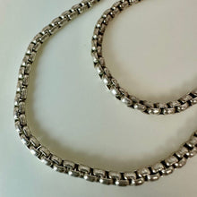 Load image into Gallery viewer, Sterling Rounded Box Chain (18")
