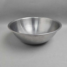 Load image into Gallery viewer, Set of 3 Nesting Stainless Steel Mixing Bowls / Kitchen Prep Bowls (Largest 4.5x13.25x13.25)
