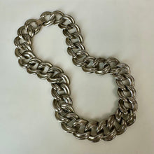 Load image into Gallery viewer, Vintage Silvertone Chunky Rounded Chain Necklace (17")
