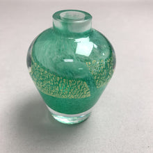 Load image into Gallery viewer, Vintage Caithness Green Glass Swirl Bud Vase (4")
