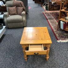 Load image into Gallery viewer, Pine End Table w/ Drawer (21x24x28)
