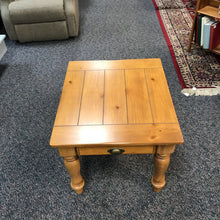 Load image into Gallery viewer, Pine End Table w/ Drawer (21x24x28)
