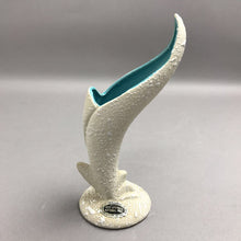 Load image into Gallery viewer, Vintage Pottery Dryden Bird of Paradise Bud Vase (9")
