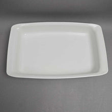 Load image into Gallery viewer, Corning Ware Blue Cornflower Casserole Baking Dish #P-332 (2 Quart; 17x7.5x2)
