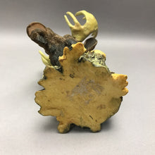 Load image into Gallery viewer, Resin Moose Head Figurine (7.5x5x5)
