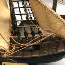 Load image into Gallery viewer, Vintage Santa Maria Columbus Flag Ship AM Trans Radio (12")
