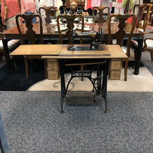 Load image into Gallery viewer, Singer Sewing Machine w/Stand (32x36x18)(AS IS)
