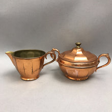 Load image into Gallery viewer, Vintage Manning Bowman Copper Lidded Sugar Bowl &amp; Creamer Set (6x3.5) (5x2.5)
