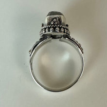 Load image into Gallery viewer, Sterling Faceted Labradorite Ring sz 6
