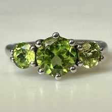 Load image into Gallery viewer, Sterling Peridot Ring sz 5.5
