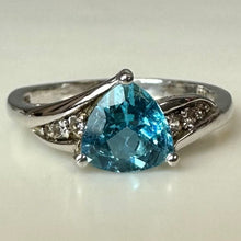 Load image into Gallery viewer, Sterling Trillion Cut Blue &amp; White Topaz Ring sz 8
