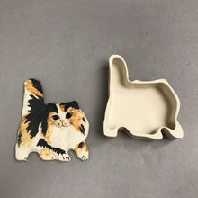 Load image into Gallery viewer, Carol Halmy Cat Trinket Box (5x4)

