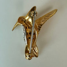Load image into Gallery viewer, Vintage Krementz Gold Plated Clear Crystal Crested Hummingbird Brooch Pin (1")
